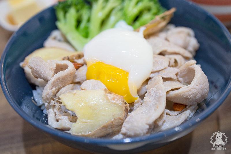 大叔食事2.0｜台北信義松菸食記｜舒肥料理配上日式咖哩，聯合報後巷子圓山知名食堂新開幕分店 - 卡爾茗 C.L.M.