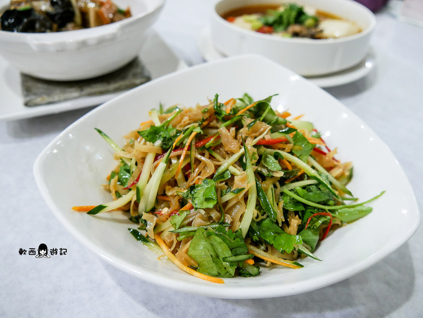 連續3年米其林必比登推薦素食餐廳》祥和蔬食料理-鎮江店●台北家庭聚餐推薦好去處!米其林必比登推薦唯一台北素食餐廳 - 軟西，遊記