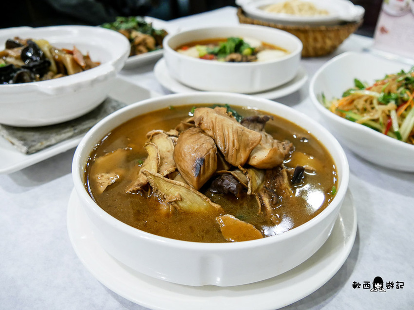 連續3年米其林必比登推薦素食餐廳》祥和蔬食料理-鎮江店●台北家庭聚餐推薦好去處!米其林必比登推薦唯一台北素食餐廳 - 軟西，遊記