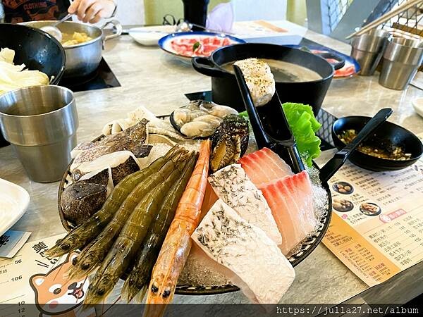 20230429_043122731_iOS-1