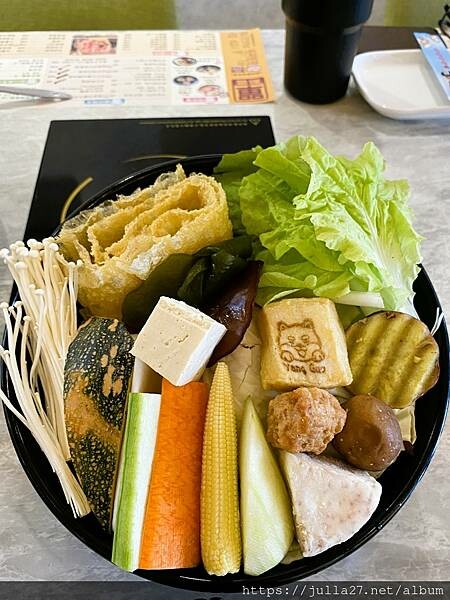 20230429_041636701_iOS-1