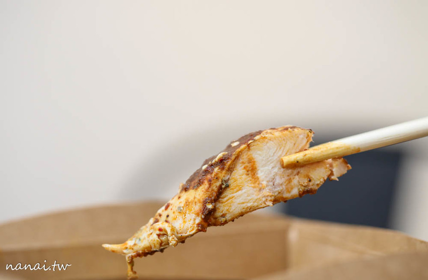 72度C舒肥健康餐 鹿港店。跳脫傳統便當，新時潮健康餐盒也有剝皮辣椒雞 - Nana愛旅行札記