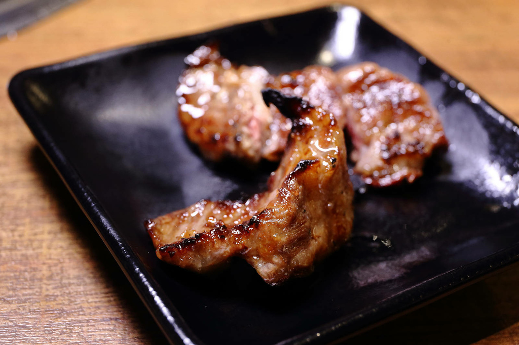 2025微風台北車站餐廳推薦！上村牧場燒肉吃到飽，「特急列車