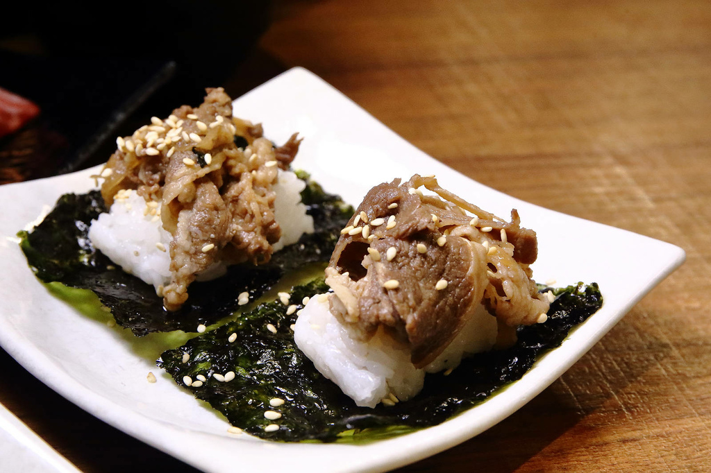 2025微風台北車站餐廳推薦！上村牧場燒肉吃到飽，「特急列車