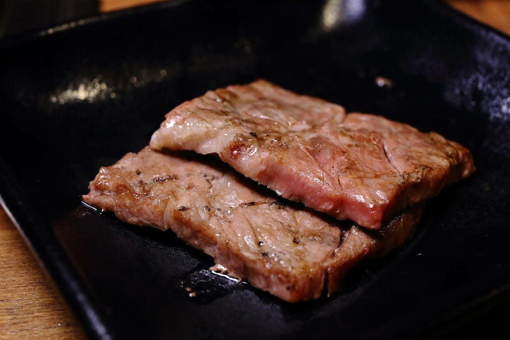 2025微風台北車站餐廳推薦！上村牧場燒肉吃到飽，「特急列車