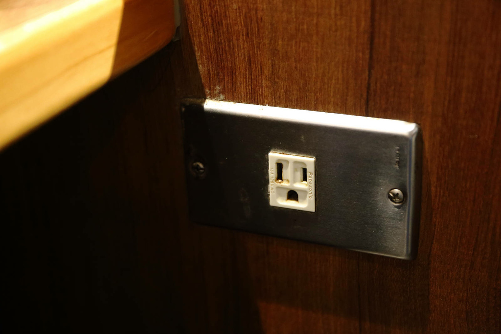 2025微風台北車站餐廳推薦！上村牧場燒肉吃到飽，「特急列車