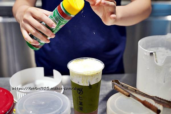 【新莊飲料】七盞茶seventea #法芙娜巧克力 #芝士奶霜 #手搖飲料 #新莊飲料外送 (26).JPG