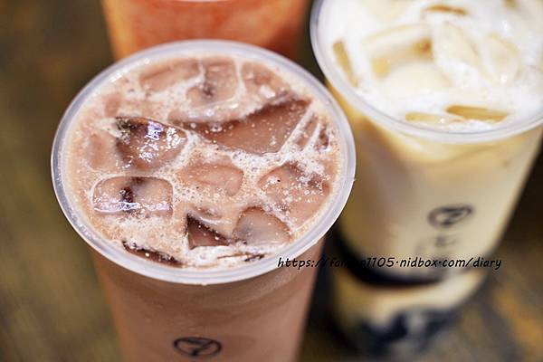 【新莊飲料】七盞茶seventea #法芙娜巧克力 #芝士奶霜 #手搖飲料 #新莊飲料外送 (27).JPG
