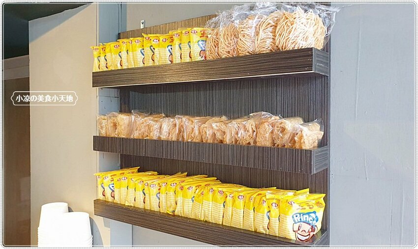 麻入口║藏匿巷弄中的銅板小吃，只要79元！！任你裝到滿、麻辣鴨血、豆腐、排骨等五種主食，絕對讓你吃到爽！