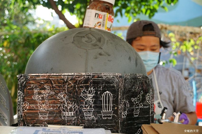 [ 新莊 明天沒PIZZA]最強路邊三輪車小攤 手工PIZZA現烤出爐 - 安妮的天空