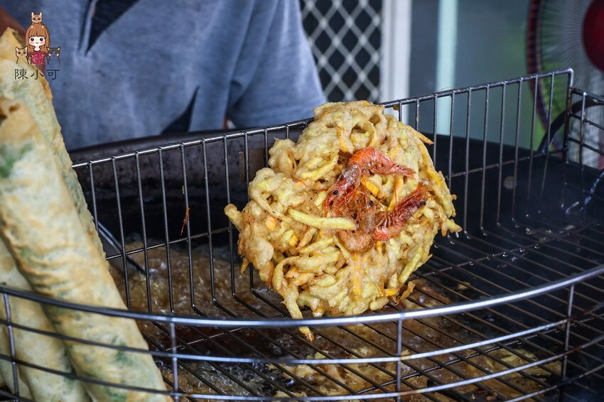 【宜蘭美食】春捲伯-頭城店，菜單就賣炸蝦餅和春捲推薦！