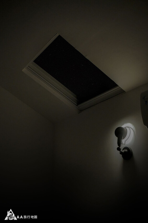 我們住的房間有天窗