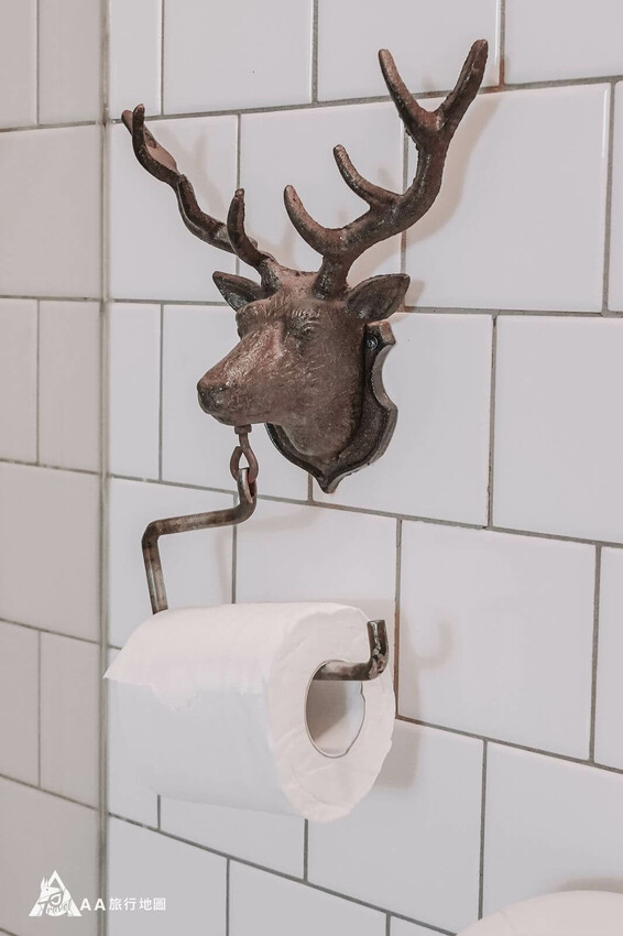 浴室的衛生紙架