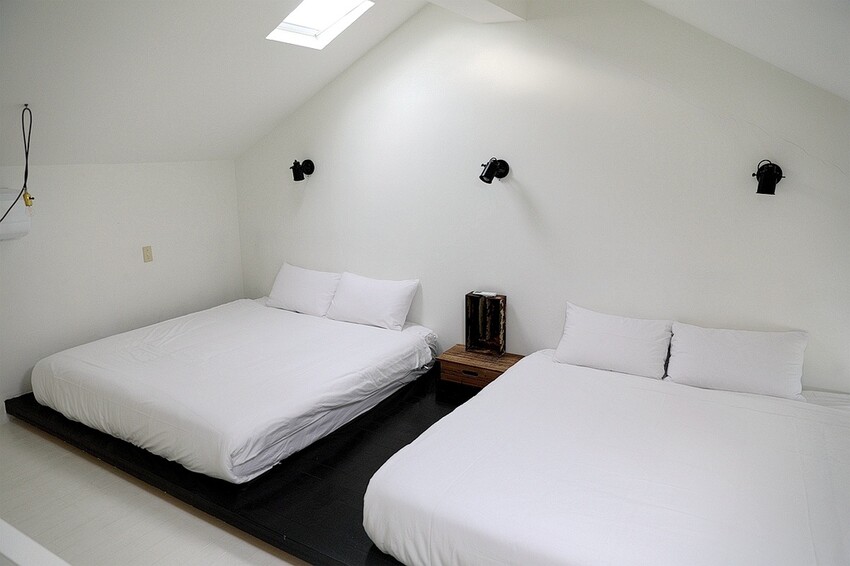 南國草原上的純白忘憂建築 無敵海景&仙境美景 屏東墾丁滿洲超夯人氣民宿｜日日旅海 Ocean Day by Day Hotel