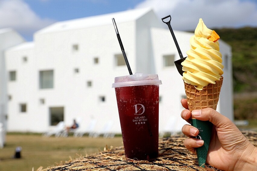 南國草原上的純白忘憂建築 無敵海景&仙境美景 屏東墾丁滿洲超夯人氣民宿｜日日旅海 Ocean Day by Day Hotel