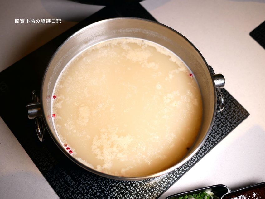 【桃園美食】 搭膳DaShan個人鍋物，中壢經國路夜店風餐廳，約會聚餐好選擇！日本鹿兒島A5和牛超好吃。 @熊寶小榆の旅遊日記