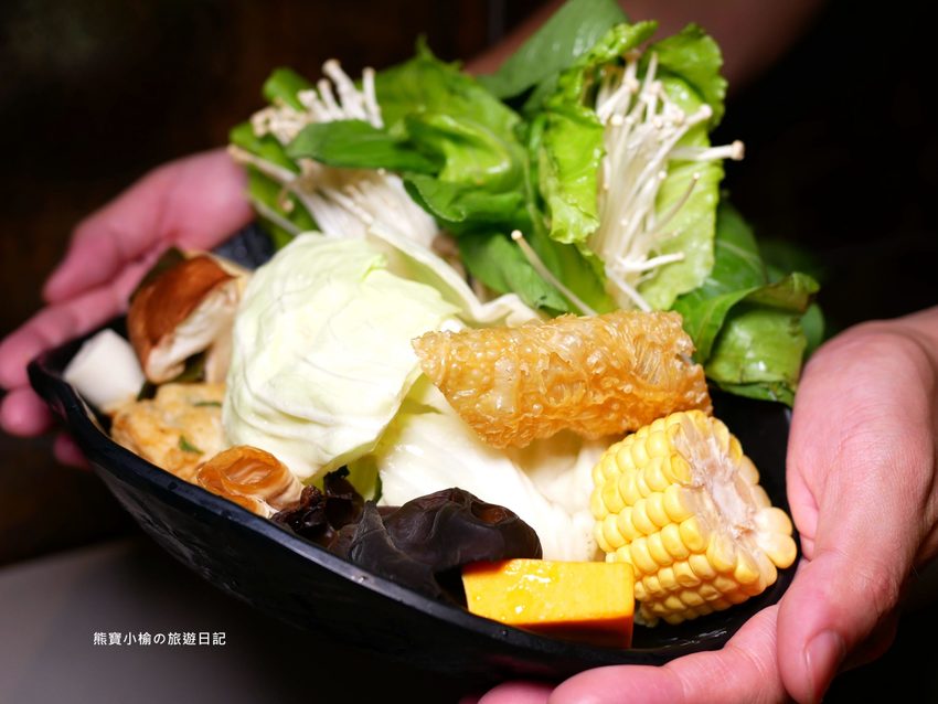 【桃園美食】 搭膳DaShan個人鍋物，中壢經國路夜店風餐廳，約會聚餐好選擇！日本鹿兒島A5和牛超好吃。 @熊寶小榆の旅遊日記