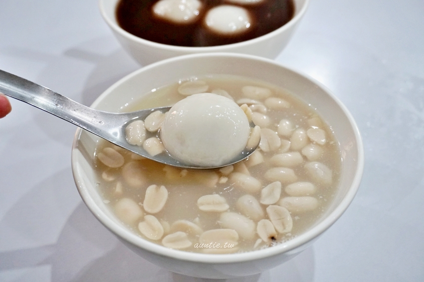 【台北】第一家湯圓專賣店 大顆綿密香濃花生湯 芝麻湯圓 冬天暖呼呼甜品推薦 - 水晶安蹄 不務正業過生活