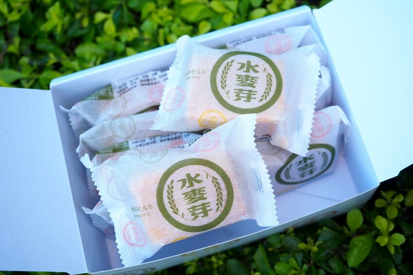 日賣八百顆超狂古早味手撕蛋糕,一顆只要$90多種口味隨你挑.還有年節送禮必買,搶翻天的好吃鳳凰酥.蛋黃酥