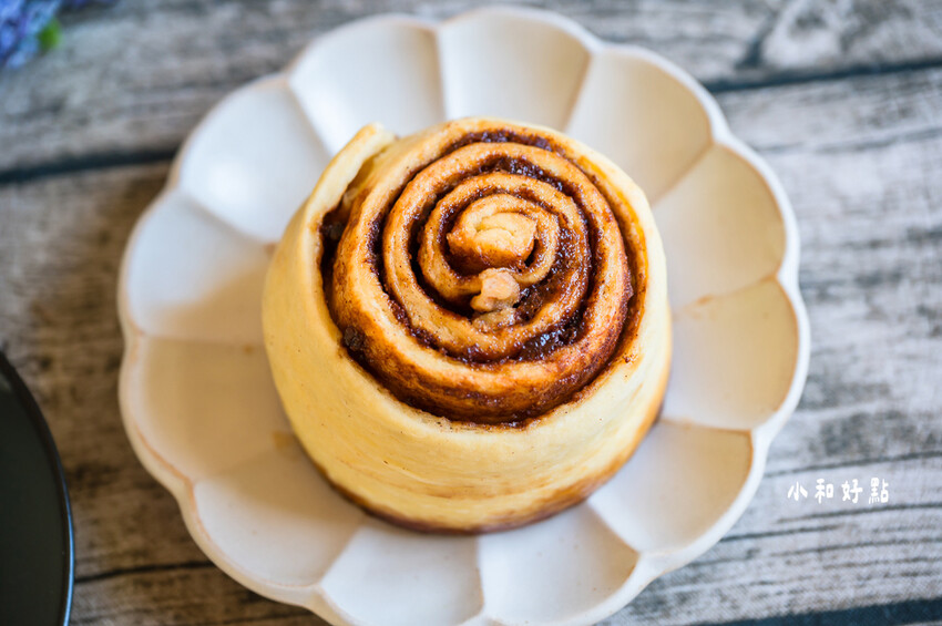 |花蓮伴手禮|小和好點,超人氣雪山肉桂捲/開心果&小山園抹茶流心巴斯克/提拉米蘇咖啡流心巴斯克,一起宅配到家 - 婷兒旅行地圖