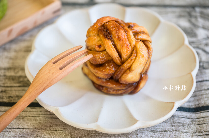 |花蓮伴手禮|小和好點,超人氣雪山肉桂捲/開心果&小山園抹茶流心巴斯克/提拉米蘇咖啡流心巴斯克,一起宅配到家 - 婷兒旅行地圖