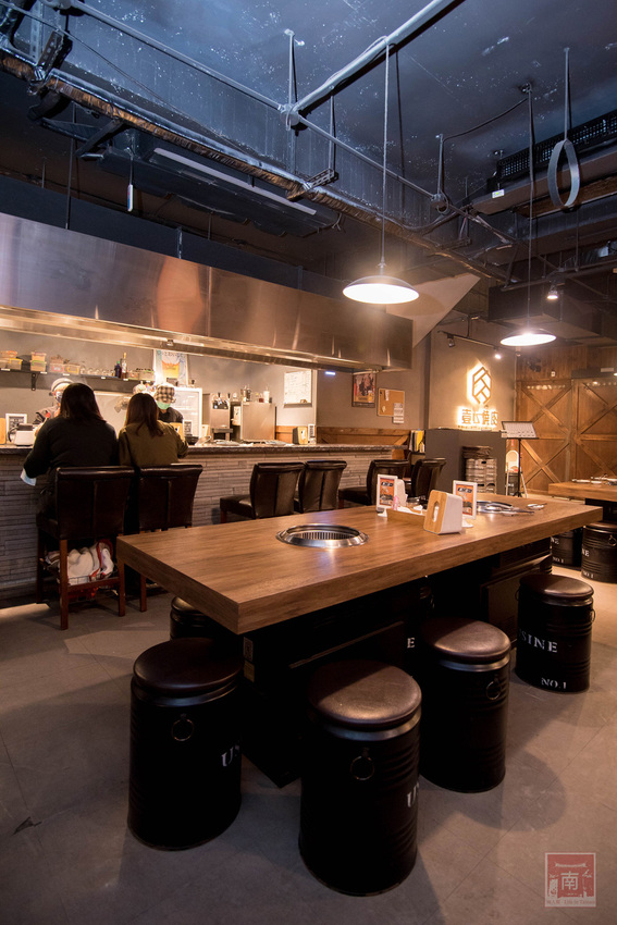 【臺南美食】台南燒肉店｜傳承正統日式燒肉文化｜手切冷藏頂級肉品｜店員的協助讓燒肉變好吃了｜多人和一個人都適合的燒肉店~~壹心燒肉台南安平店 - 南人幫