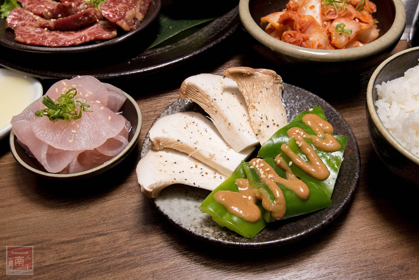 【臺南美食】台南燒肉店｜傳承正統日式燒肉文化｜手切冷藏頂級肉品｜店員的協助讓燒肉變好吃了｜多人和一個人都適合的燒肉店~~壹心燒肉台南安平店 - 南人幫