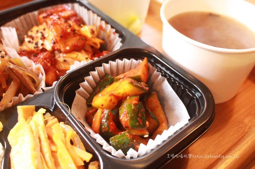 〖Finebox 好食〗韓國女生開的便當店！豪華편리한多達七樣菜．附大醬湯＆手工飲
