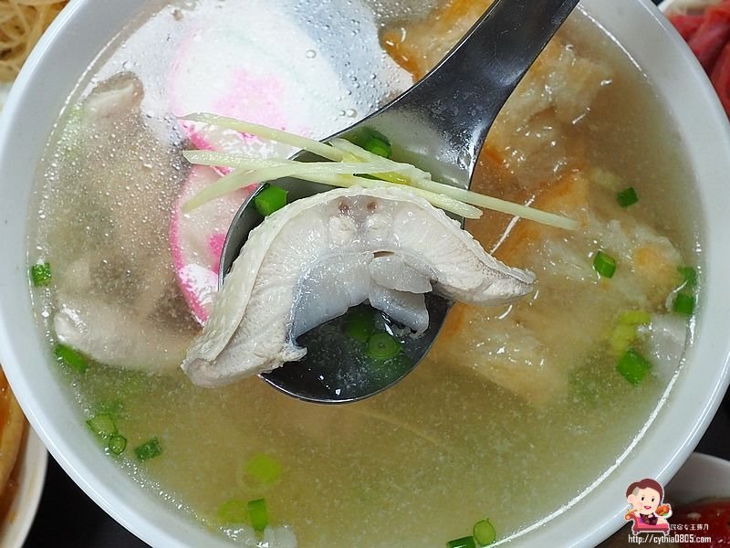 桃園平鎮美食-台南肉燥飯-霸氣虱目魚皮山蓋飯很驚人,在這裡找到我要的台南味 (邀約) @民宿女王芽月-美食.旅遊.全台趴趴走