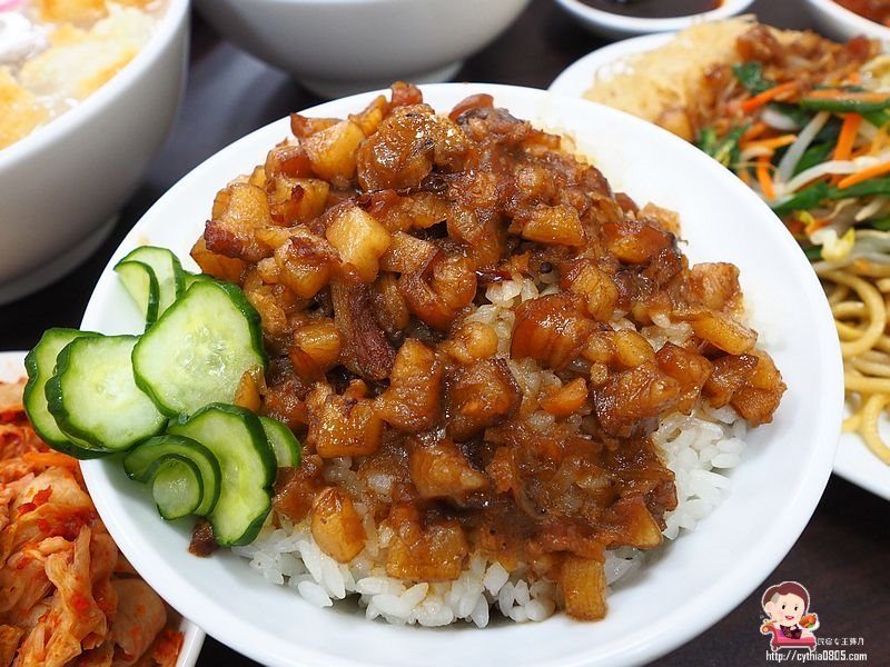 桃園平鎮美食-台南肉燥飯-霸氣虱目魚皮山蓋飯很驚人,在這裡找到我要的台南味 (邀約) @民宿女王芽月-美食.旅遊.全台趴趴走