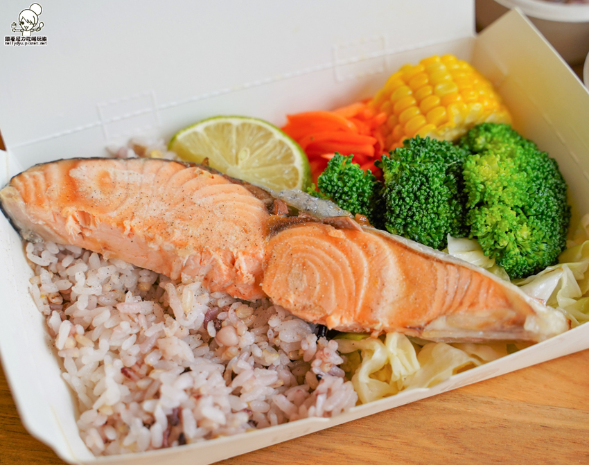 健康餐盒 便當 爽口 不油膩 蒸烤箱 高雄必吃 左營便當 餐盒 療癒 愛媽咪的創業日常、I Mommy療癒餐盒 