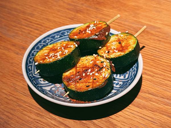 一福IPPUKU串燒酒場中山區超人氣居酒屋，特色串燒與調酒