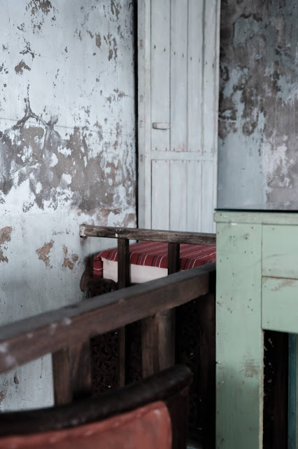 [秋，澎湖] 喝一點酒，聊一點天，在秋季的澎湖老宅草地上 - Beacon說酒人