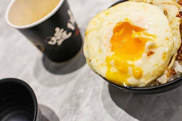 【桃園美食】嗑肉石鍋-什麼!?和牛龍蝦火鍋只要599元就能吃到!CP值爆高的火鍋店