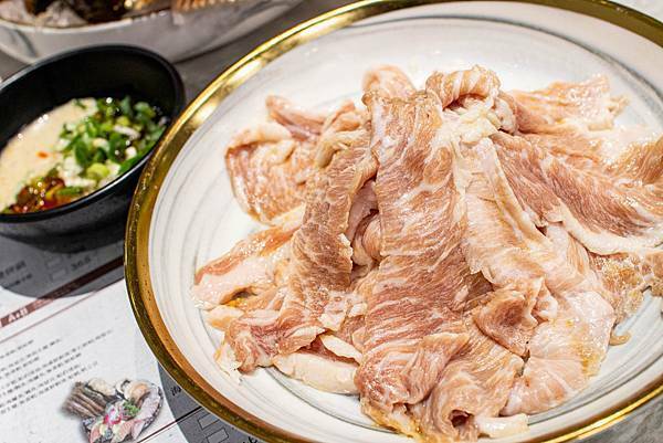 【桃園美食】嗑肉石鍋-什麼!?和牛龍蝦火鍋只要599元就能吃到!CP值爆高的火鍋店