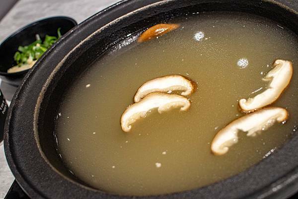 【桃園美食】嗑肉石鍋-什麼!?和牛龍蝦火鍋只要599元就能吃到!CP值爆高的火鍋店