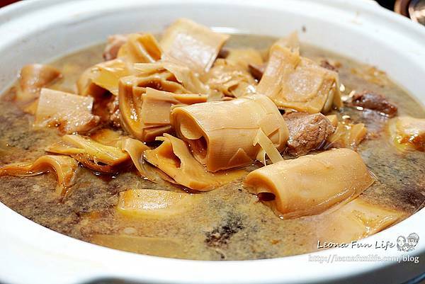 大隆路黃昏市場 大衛廚房 大隆路黃昏市場 熟食 清燉羊肉爐 酸菜白肉鍋 葷素菜大隆路美食 大隆路黃昏市場攤位 大隆黃昏市場滷味1DSC05729.JPG