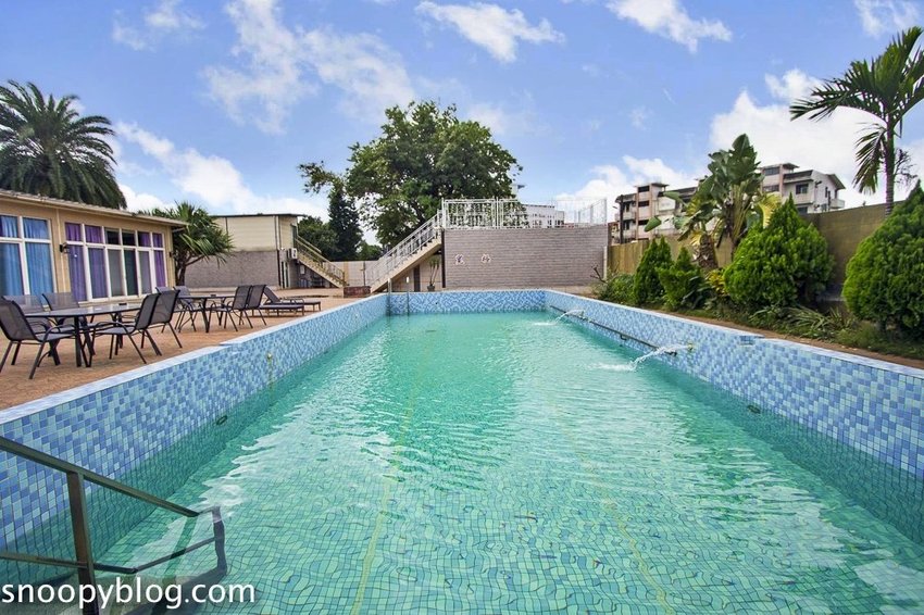 寬頻極緻Villa｜宜蘭五結包棟民宿～戲水池夏天能玩水，房間內有桌遊、遊戲帳篷、廚房玩具，適合親子同樂