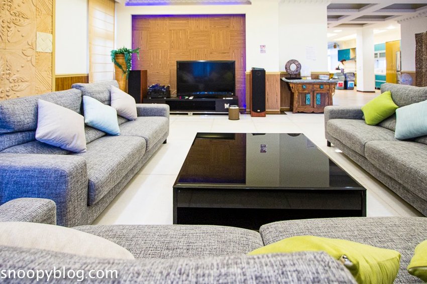 寬頻極緻Villa｜宜蘭五結包棟民宿～戲水池夏天能玩水，房間內有桌遊、遊戲帳篷、廚房玩具，適合親子同樂