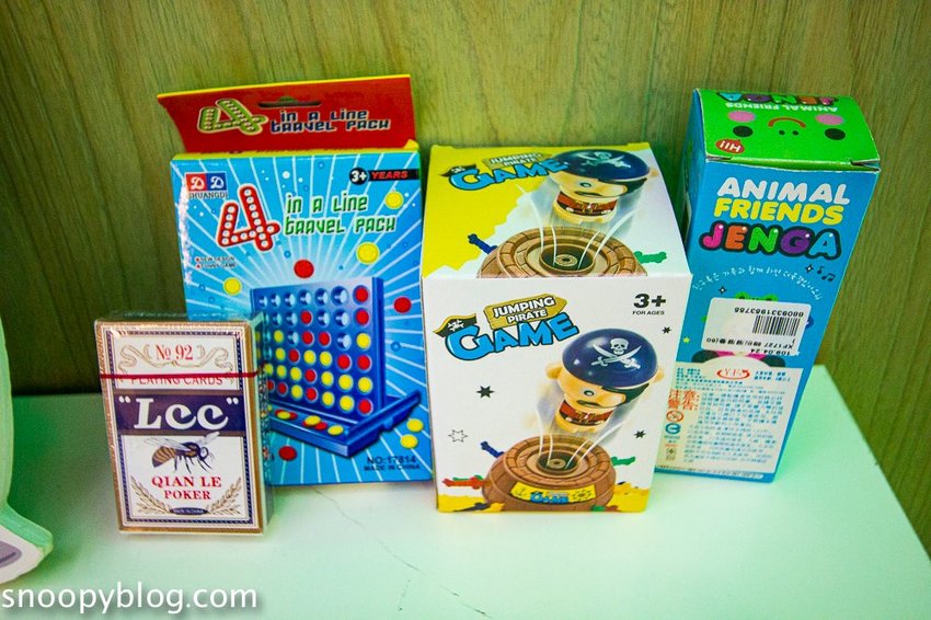 寬頻極緻Villa｜宜蘭五結包棟民宿～戲水池夏天能玩水，房間內有桌遊、遊戲帳篷、廚房玩具，適合親子同樂