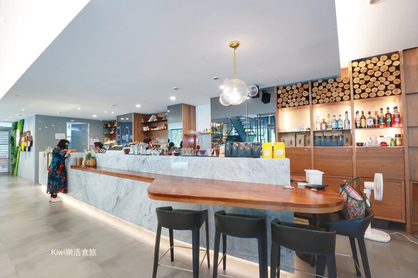 嘉義楓丹白露咖啡Café｜嘉義大林庭園式餐廳，早午餐，近老楊方塊酥.佐登妮絲城堡.康倪時代美學莊園