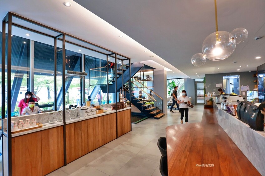 嘉義楓丹白露咖啡Café｜嘉義大林庭園式餐廳，早午餐，近老楊方塊酥.佐登妮絲城堡.康倪時代美學莊園