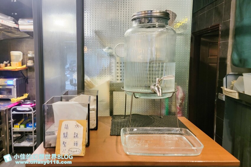 新北市蘆洲區[蘆洲美食]厚哩咖在(附菜單)/日式果香、南洋椰香口味咖哩都好吃/自助點餐機超特別/蘆洲美食推薦