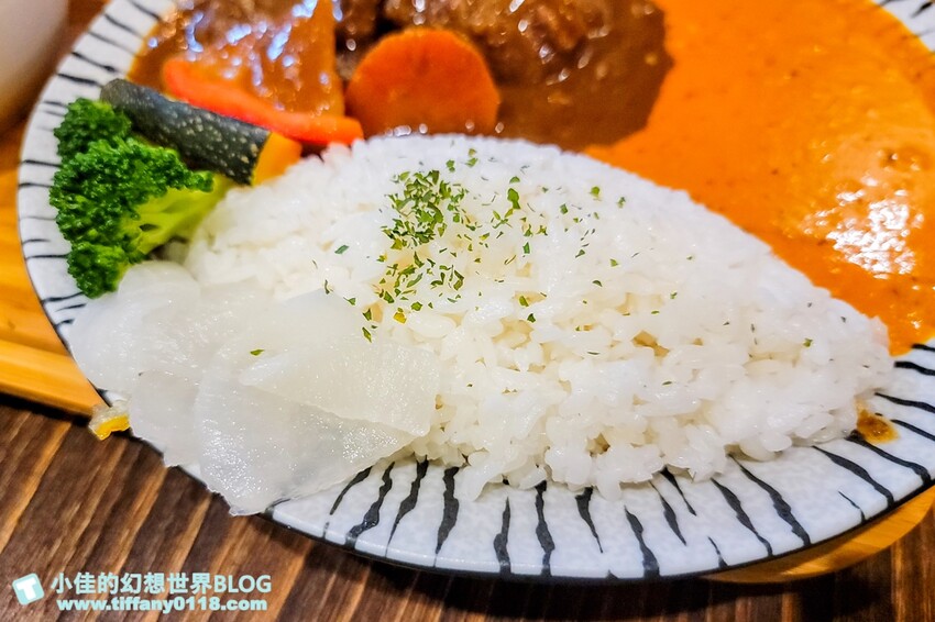 新北市蘆洲區[蘆洲美食]厚哩咖在(附菜單)/日式果香、南洋椰香口味咖哩都好吃/自助點餐機超特別/蘆洲美食推薦