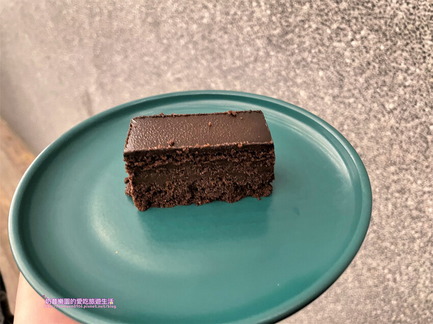 [台北中正區]紅到不行的辛殿麻辣鍋湯頭不是我的菜～大推冰淇淋和肉品戶外坐位很chill＠公館店