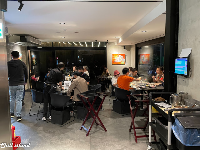 【台北公館 |辛殿麻辣鍋】時尚夜店風裝潢，自助吧冰淇淋才是本體的麻辣鍋