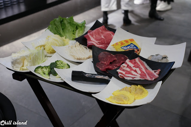 【台北公館 |辛殿麻辣鍋】時尚夜店風裝潢，自助吧冰淇淋才是本體的麻辣鍋