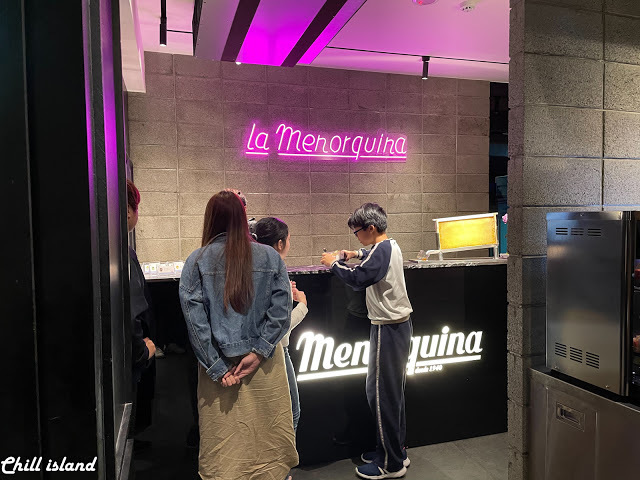 【台北公館 |辛殿麻辣鍋】時尚夜店風裝潢，自助吧冰淇淋才是本體的麻辣鍋