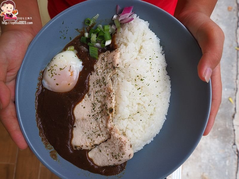 桃園龍潭美食-咖哩就好啦-龍潭公園旁低調小店面,一邊露營一邊吃咖哩啦 @民宿女王芽月-美食.旅遊.全台趴趴走