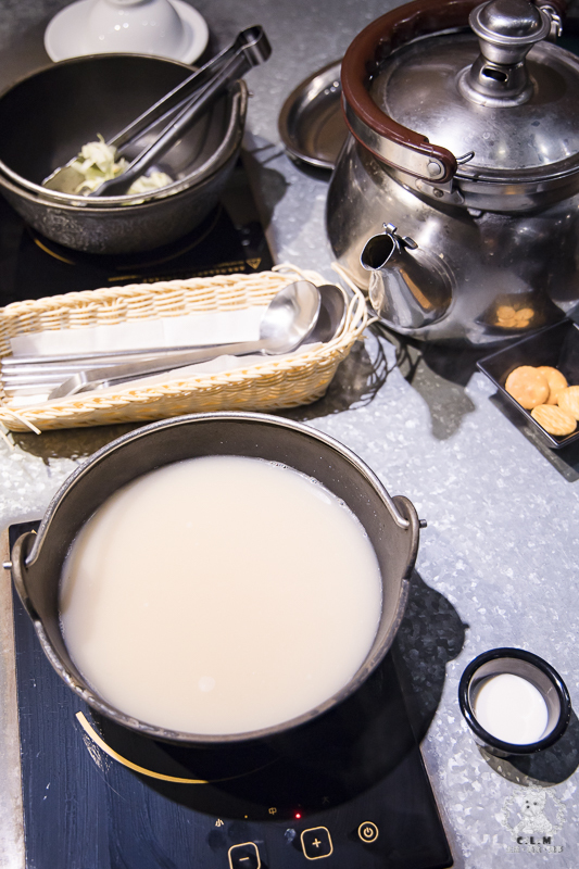 肉普普石頭涮涮鍋｜肉超好吃一點也都不普普的個人石頭火鍋，工業風格非常有特色，松山車站附近推薦美食 - 卡爾茗 C.L.M.